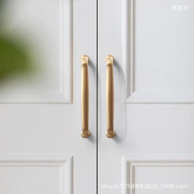 Poignée de porte d'armoire – vue 2
