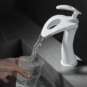 Lavabo Becola, lavabo de salle de bain, robinet, forme triangulaire unique, style extractible, poignée unique, trou unique, design moderne