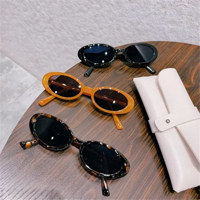 Lunettes transparentes à monture ovale