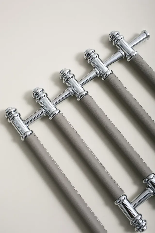 Bouton de meuble à tiroirs en laiton Konbs – vue 4