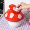 Poubelle de cuisine secouant la tête, panier à papier de bureau, poubelle de rangement domestique multifonctionnelle montée sur voiture, poubelles en forme de champignon mignon