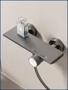 Système de douche de salle de bains boutoné – vue 3