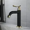 Robinet d'évier de lavabo noir et or – vue 4