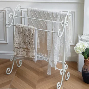 Porte-serviettes en métal sur pied, porte-serviettes Vintage, luxueux, séchage, supports de salle de bain, étagère confortable, cintre pour salle de bain, ustensiles