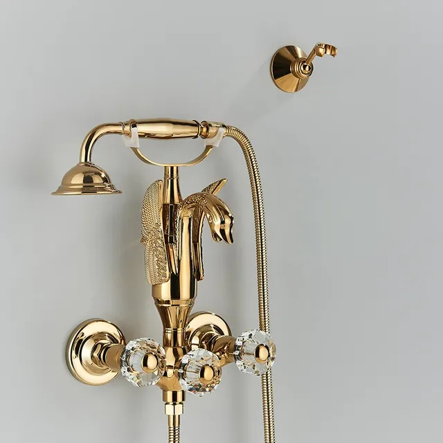 Robinet de baignoire de luxe en forme de cygne doré – vue 5