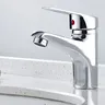 Robinet de lavabo de salle de bains chromé – vue 3