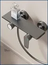 Système de douche de salle de bains à sortie d'eau à… – vue 2