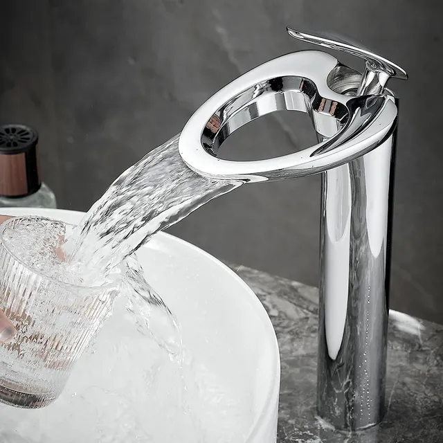 Robinet d'eau froide et chaude à trou unique – vue 3