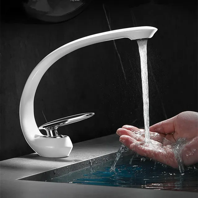 Robinet de lavabo de salle de bains créatif – vue 2