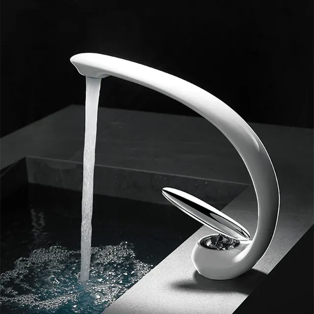 Robinet de lavabo de salle de bains créatif – vue 3