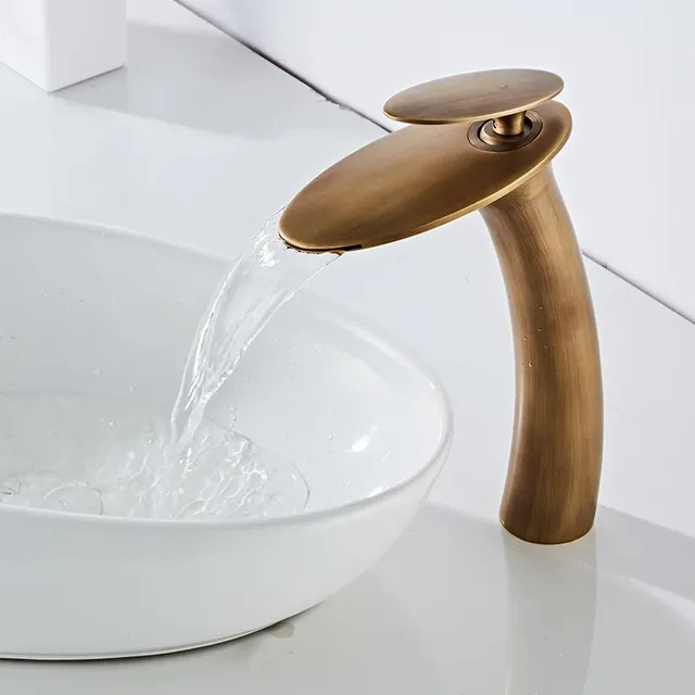 Robinet de lavabo en platine – vue 5
