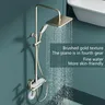 Pommeau de douche à effet pluie en or brossé – vue 2