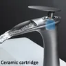 Robinet de lavabo cascade – vue 2