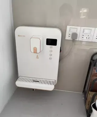Distributeurs d'eau 220V