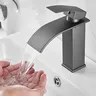Robinet de lavabo cascade moderne en acier inoxydable – vue 3