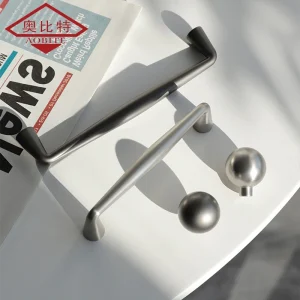 Poignée de Rangement pour Armoire de Cuisine, Commodes, Placard, Noir, Or, lèvent MELItem, Meubles Foy, Garde-robe Chi Board, Quincaillerie de Porte