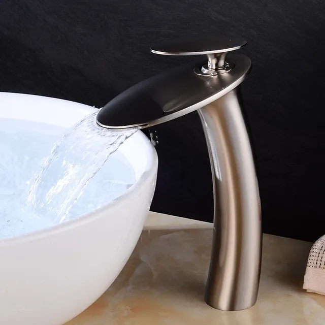 Robinet de lavabo en platine – vue 3