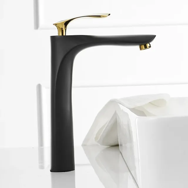 Robinets de lavabo de couleur blanche – vue 5