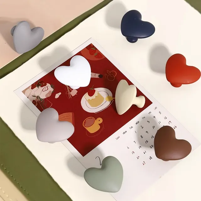 Poignée de meuble en forme de cœur pour chambre d'enfant – vue 2