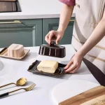 Plat à beurre en céramique rectangulaire, plat Dim Sum exquis pour la maison avec couvercle, boîte de conservation du fromage frais, barre