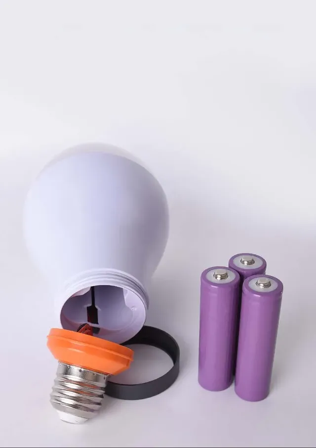Lampe de secours à charge automatique – vue 5