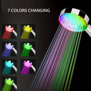 Douche à main tendance, forte pressurisation et pressurisation méticuleuse de matrice de débit d’eau et même pénétration. Douche à main tendance, forte pressurisation et pressurisation méticuleuse de matrice de débit d’eau et même pénétration.