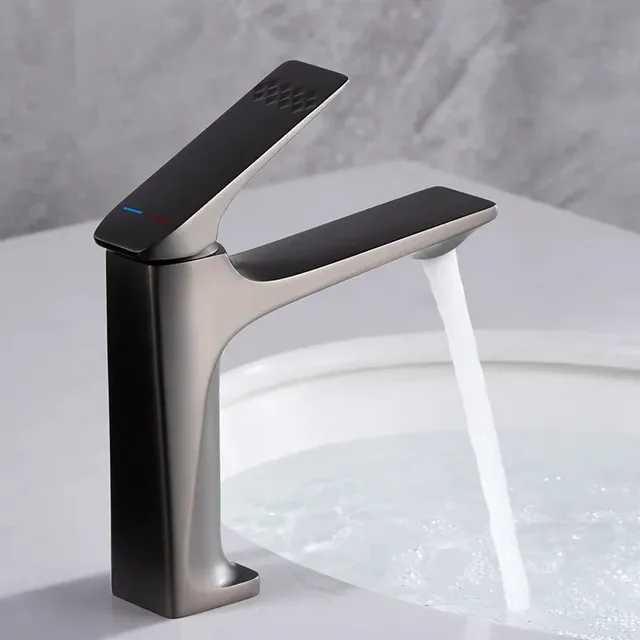Nouveau robinet de salle de bains haut de gamme – vue 6