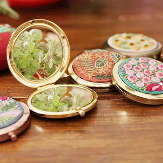 Mini miroir de maquillage rond