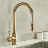 Robinet de cuisine en laiton antique