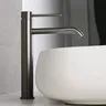 Robinet de lavabo de salle de bains en or brossé – vue 7