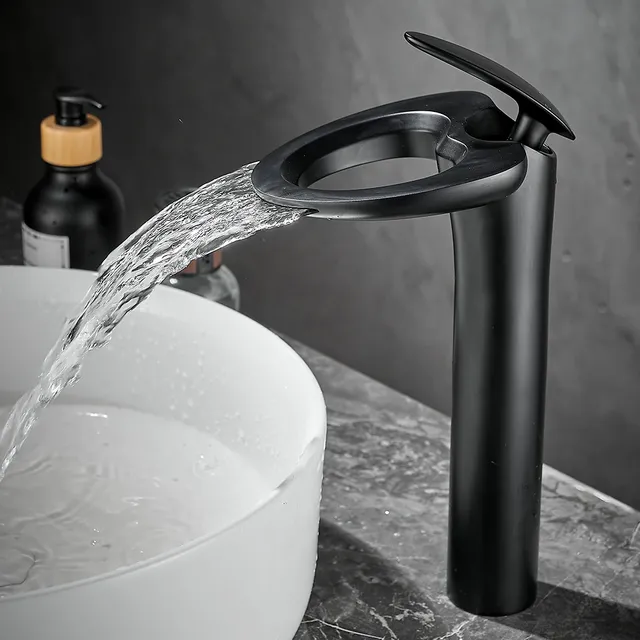 Robinet d'eau froide et chaude à trou unique – vue 2