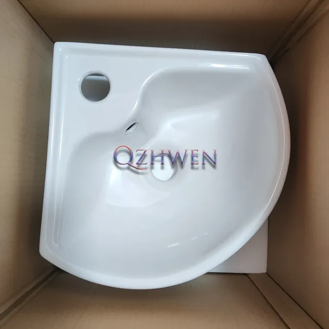 Lavabo mural en céramique pour petit appartement – vue 7