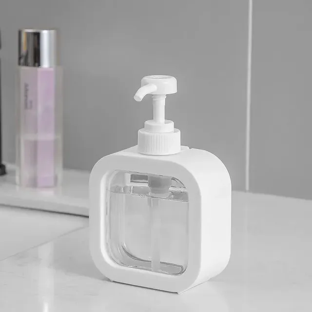 Bouteille à pompe à main transparente – vue 4