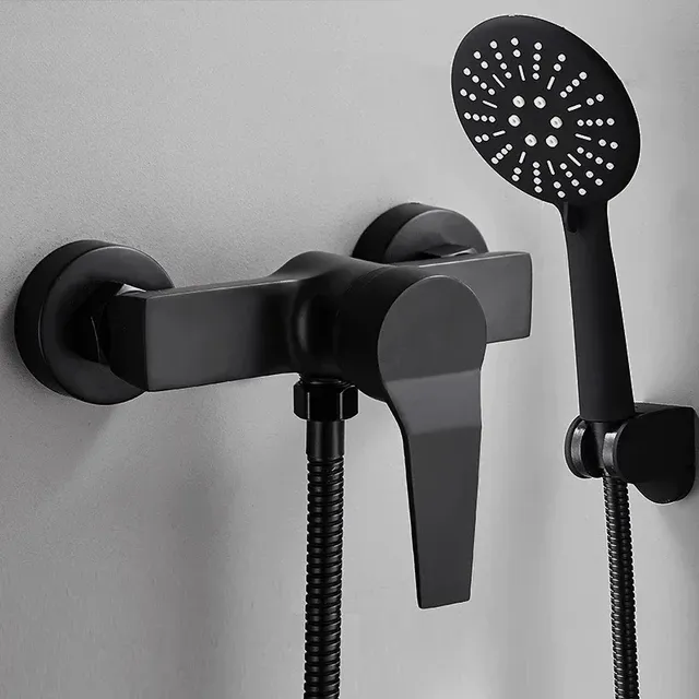 Robinets de douche de salle de bains noirs muraux – vue 5