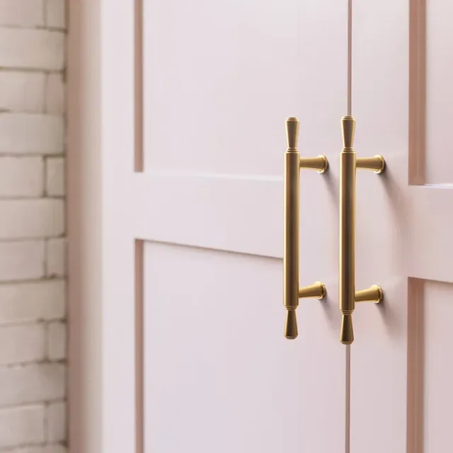 Poignée de porte longue pour armoire de cuisine – vue 2