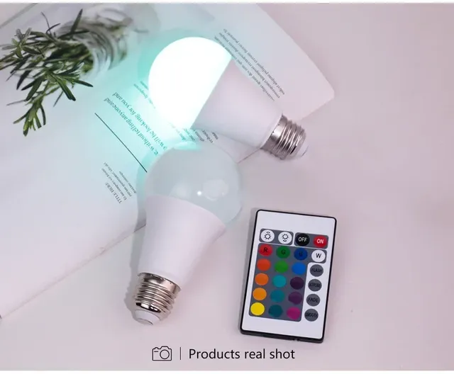 Ampoule LED multicolore RGB – vue 3