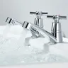 Robinet de salle de bains chromé Premium – vue 2