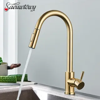 Robinet de cuisine en or brossé