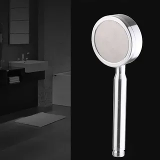 Pommeau de douche à économie d'eau avec pulvérisation multi-trous