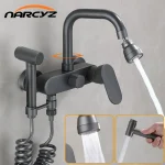 Cuisines en laiton dans le mur Combinaisons d&rsquo;eau chaude et froide Vadrouille de ark délégations d&rsquo;évier avec XT-262 de odorpulvérisateur