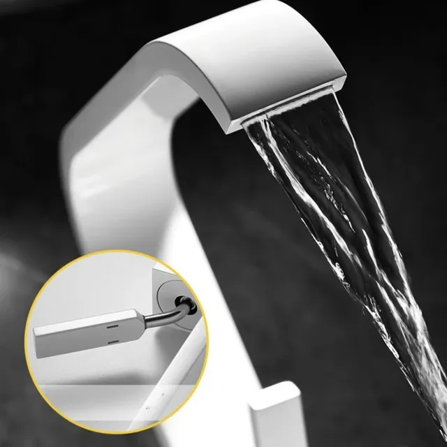 Robinet cascade de salle de bains entièrement en cuivre – vue 5