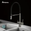 Robinet de cuisine moderne en laiton doré brossé avec conception de filtration d&rsquo;eau, double contrôle du robinet de cuisine à aspiration magnétique froide et chaude