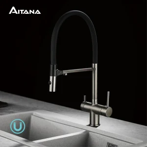 Robinet de cuisine moderne en laiton doré brossé avec conception de filtration d’eau, double contrôle du robinet de cuisine à aspiration magnétique froide et chaude Robinet de cuisine moderne en laiton doré brossé avec conception de filtration d’eau, double contrôle du robinet de cuisine à aspiration magnétique froide et chaude