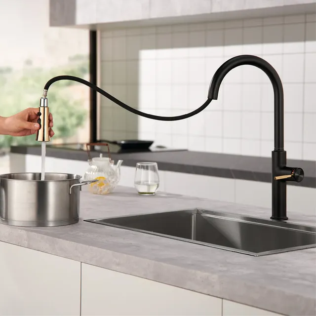 Robinet de cuisine de luxe en or brossé avec design… – vue 6