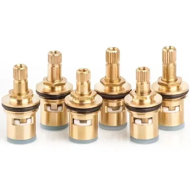 Valves de robinet universelles de remplacement