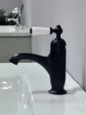 Robinet de lavabo à poignée unique en laiton rétro – vue 5