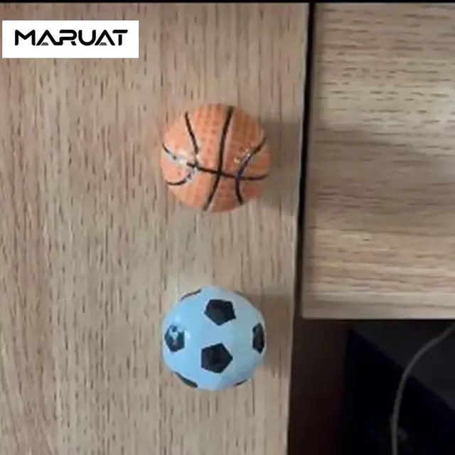 Boutons de porte d'armoire de dessin animé – vue 3