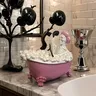 Décor fantôme de baignoire rose – vue 4