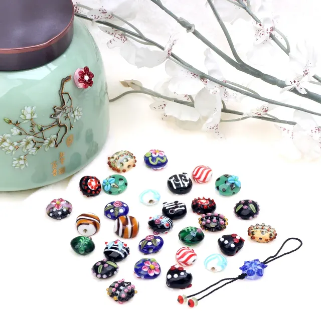 Perles de verre ovales gravées au chalumeau faites à la… – vue 4