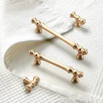 Poignée de porte d&rsquo;armoire poignée de porte de garde-robe moderne Simple léger et luxueux poignée de porte d&rsquo;armoire de Style européen et américain